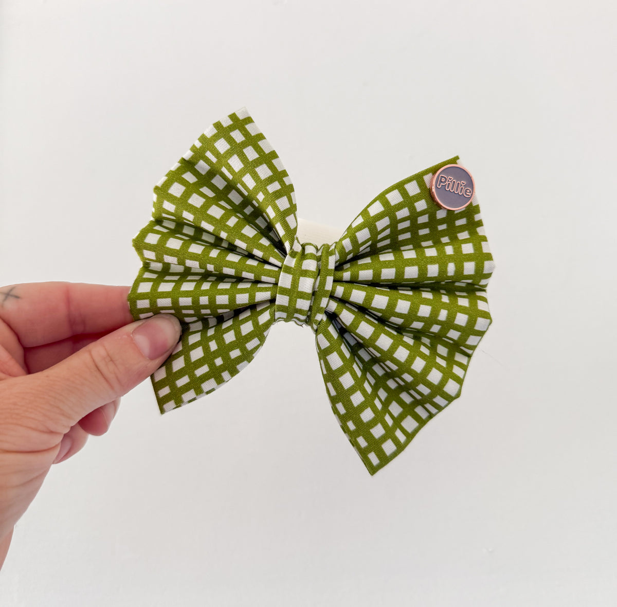 Oliver - Bows (Sailor or Standard)