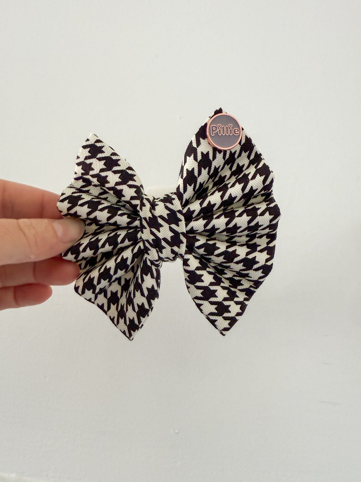 Jones - Bows (Sailor or Standard)