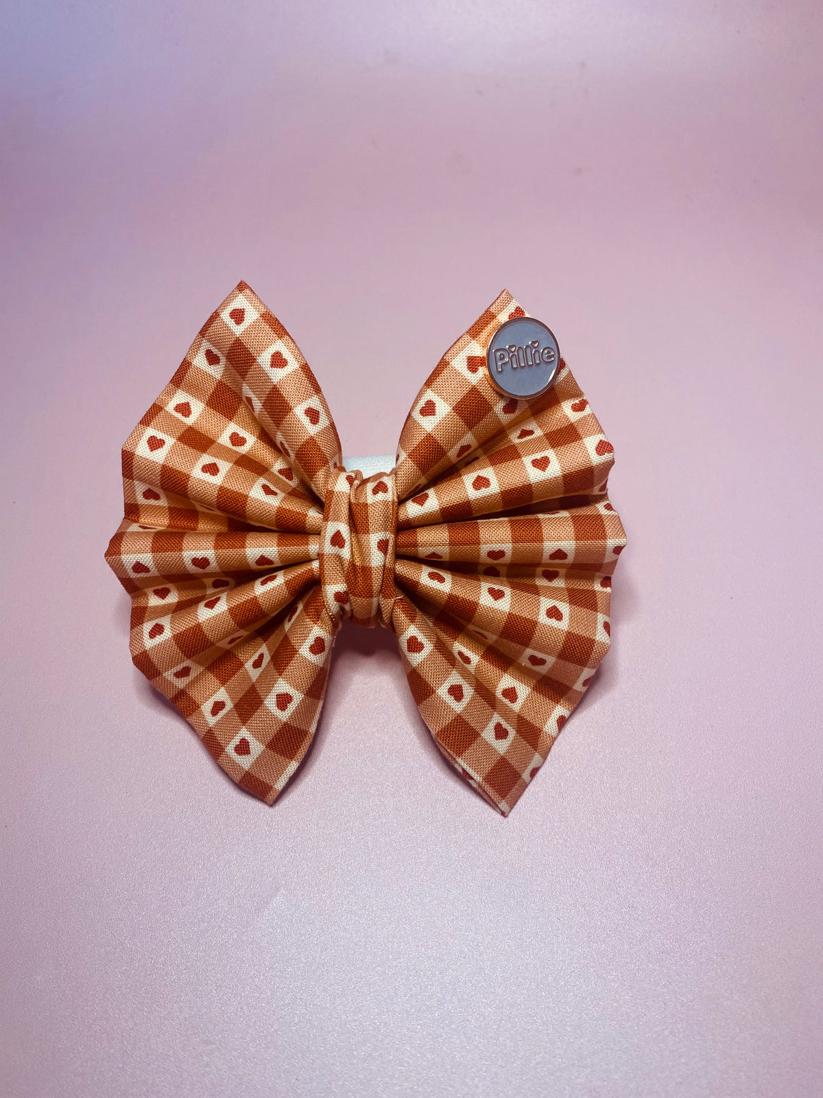 Queen of Hearts - Bows (Sailor or Standard)