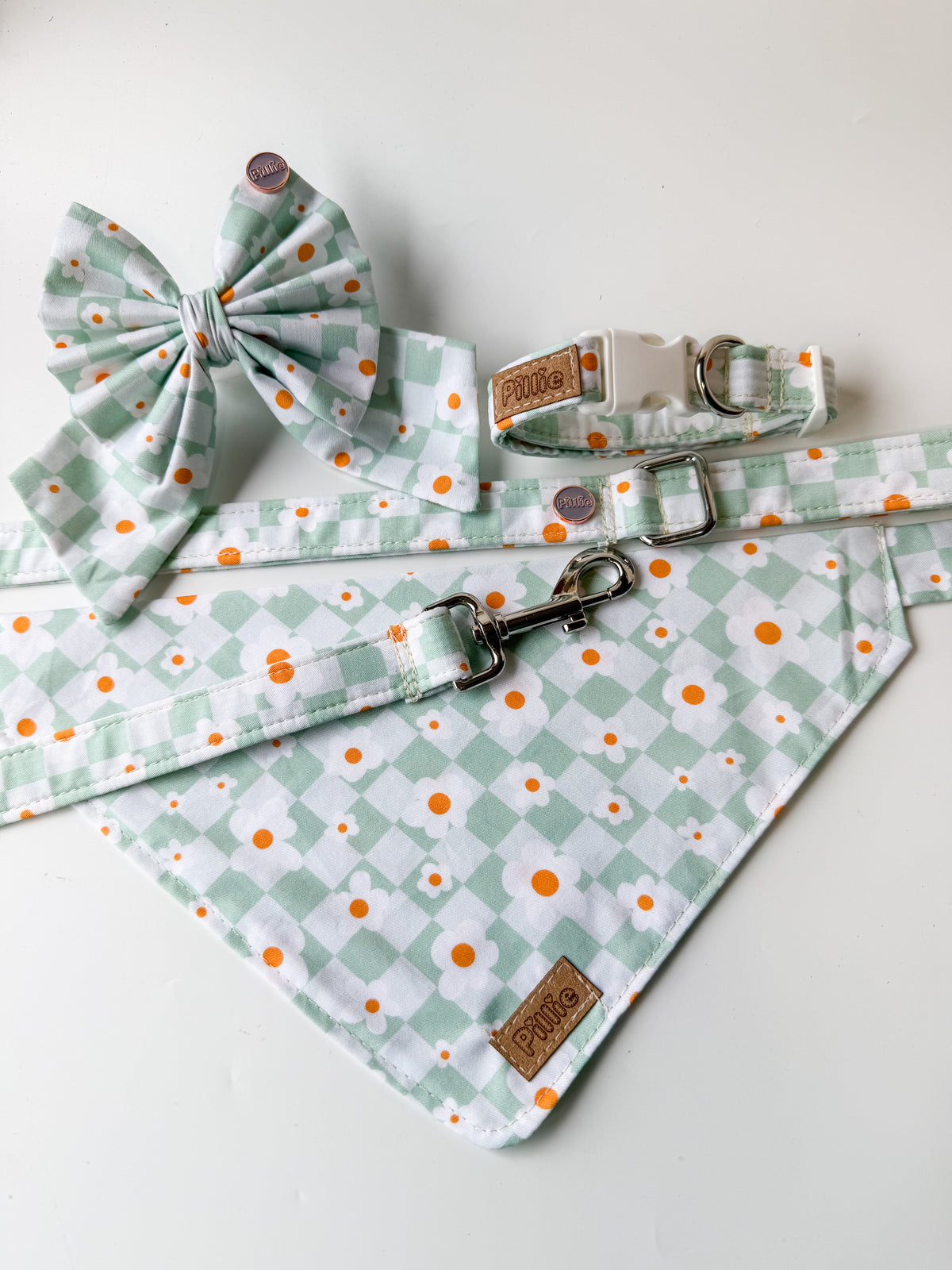 Daisy Mae - Bows (Sailor or Standard)