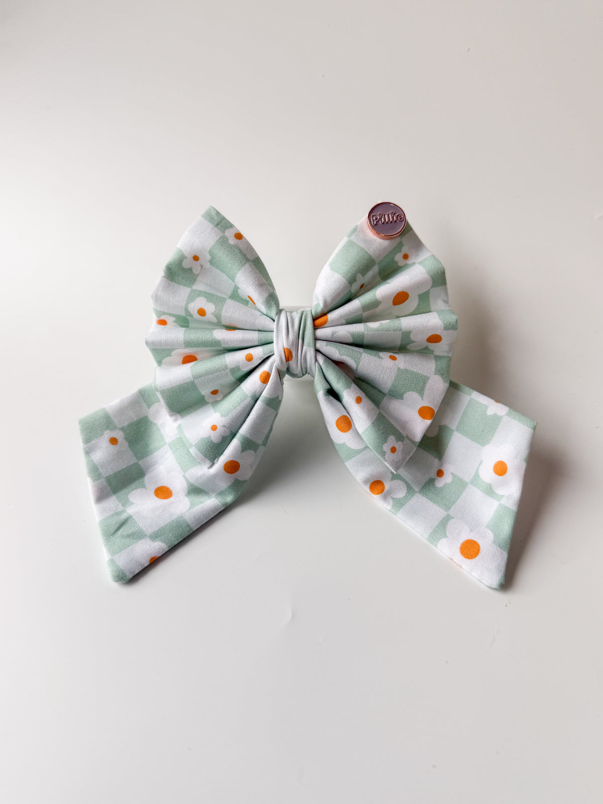 Daisy Mae - Bows (Sailor or Standard)