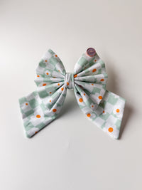 Daisy Mae - Bows (Sailor or Standard)