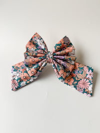 Dakota - Bows (Sailor or Standard)